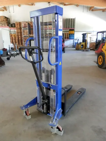 Hochhubwagen, Handstapler SDJ 1512