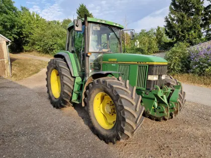 John Deere 6800