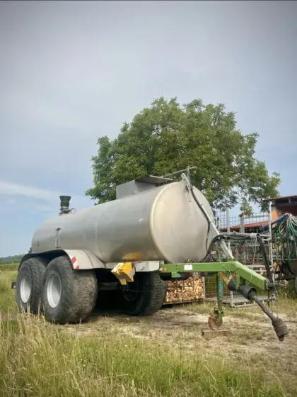 Fliegl Schleuderfass 16.000 l