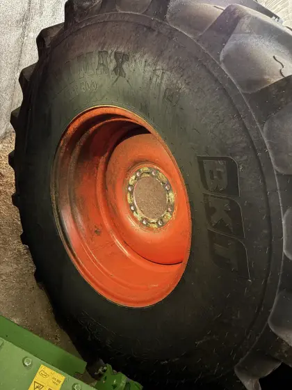 Komplettreifen eines Claas Medion 310