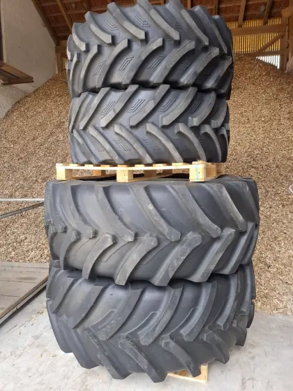 Kompletträder für Steyr CVT S-Matic 650/65R42, 540/65R30