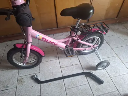 12" Kinderfahrrad mit Stützrädern und Haltestange