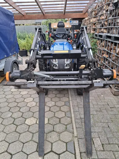 Traktor von Solis 26