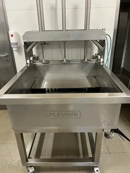 Verkaufe Käsepresse PRP-R 70 und Käsekessel 500 l PRP-R 70