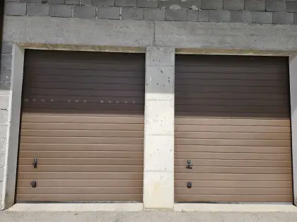 2x Hörmann Sektionaltore, schokobraun, manuell