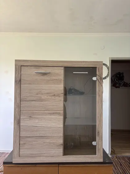 Kommode mit Licht