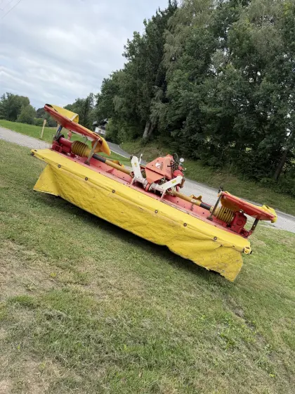 Frontmähwerk Pöttinger Eurocat 306F