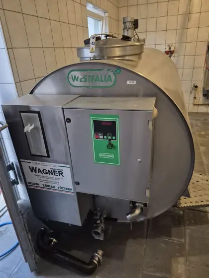 Milchtank mit Kühlaggregat