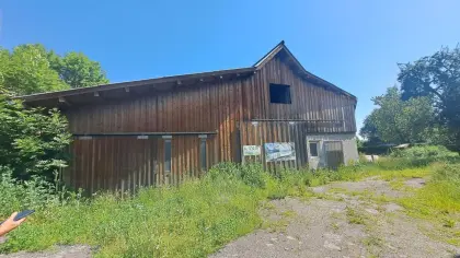 Renovierungsbedürftiges Stallgebäude, Lagerhalle 3.613 Els