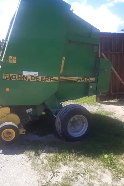 John Deere Rundballenpresse 590