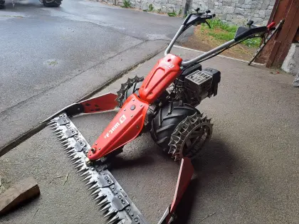 Reform zu verkaufen, Motormäher M2