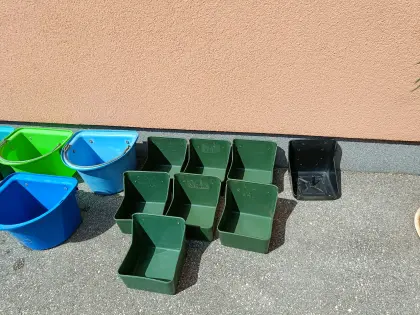 Futtertröge
