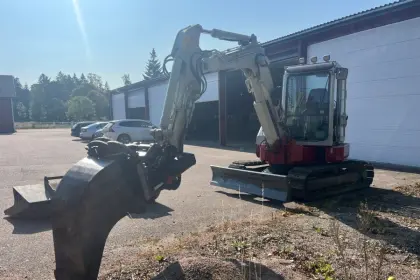 Takeuchi TB153FR
