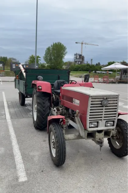 Steyr 40 mit Hauer Abstellfrontlader
