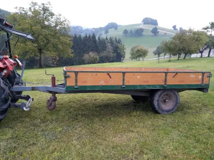 Sehr stabiler Traktor-Anhänger