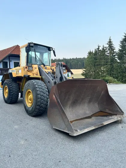 Radlader Volvo L90C