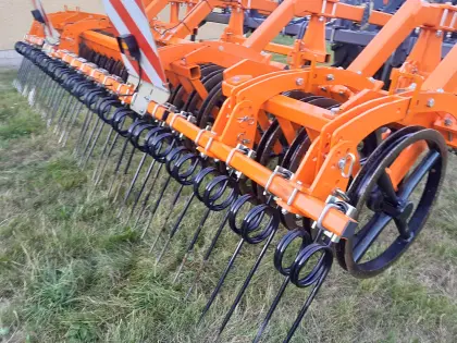 4 m klappbar, bis 300 PS, bis 30 cm Tiefe, MwSt. ausweisbar