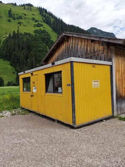Container