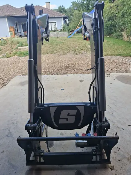 Frontlader Stoll