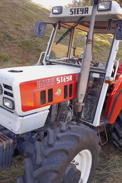 Steyr 8055 RS2 Allrad Steyr 8055 A