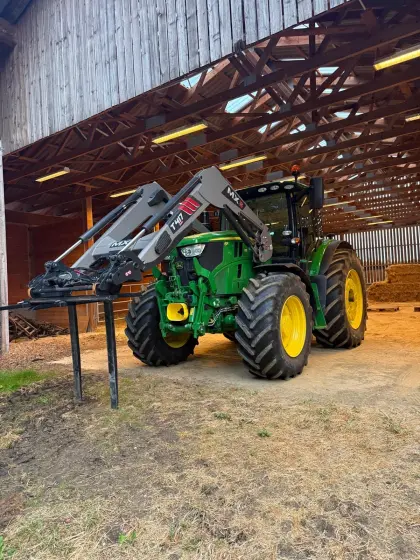 John Deere 6155R CommandPRO