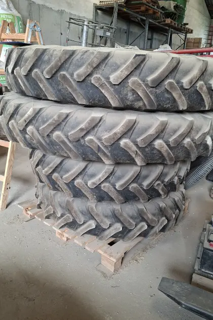Kulturräder mit Felge Deutz Fahr 5120TTV