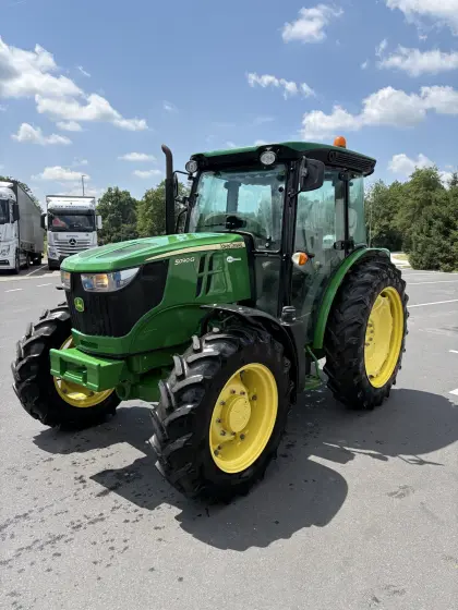 Lukavci 2, 2.9242 Križevci John Deere 5090G