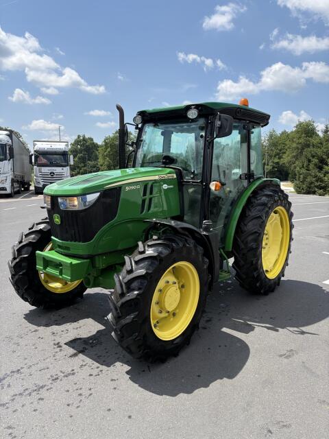 Lukavci 2, 2.9242 Križevci John Deere 5090G