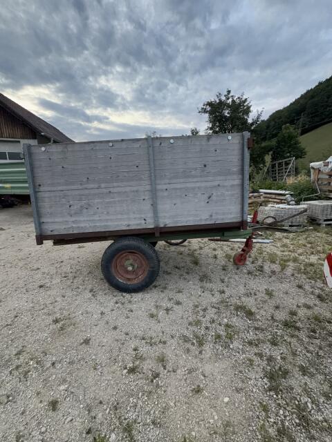 Kleiner Kipper für Traktor
