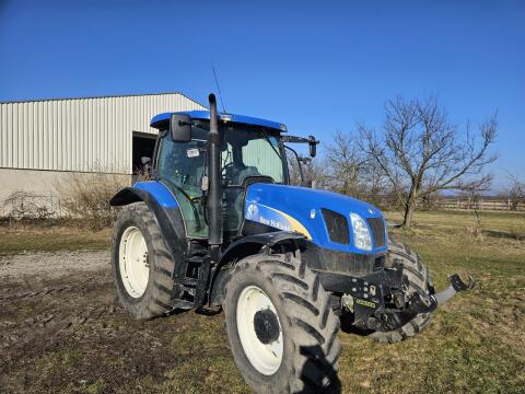 New Holland TS125A