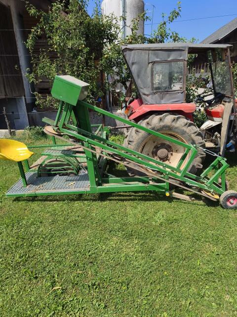Knoblaucherntemaschine