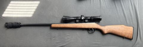 Marlin XT .17HMR, Hawke Vantage 4-12x50, Stalon RF