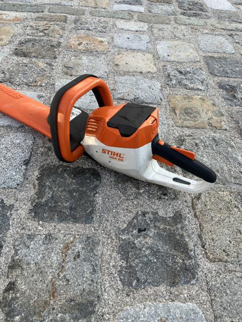 Stihl Heckenschere HSA 56