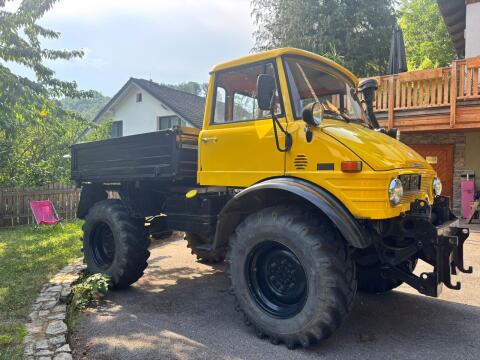 Mercedes Unimog 406