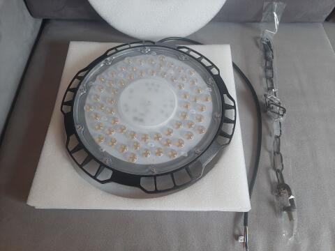 Neu 800 Watt Hallenstrahler LED 230 V