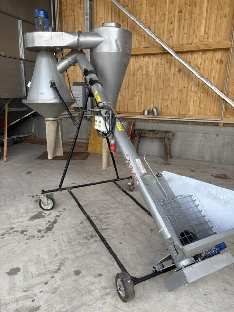 Getreidereinigung mobil POM Augustow 502/2