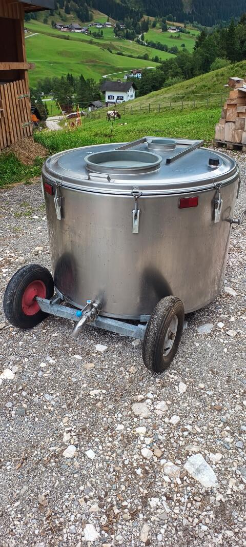 Milchtank 550 l mit Kühlung