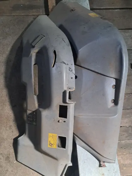 Kotflügelverkleidung Steyr Serie 9000