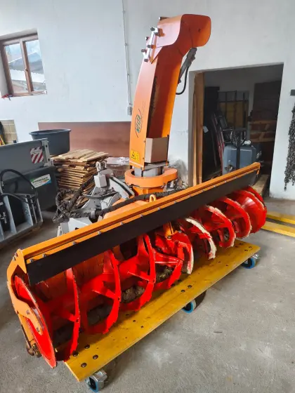 Verkaufe Westa Schneefräse Typ 5560 / 2200