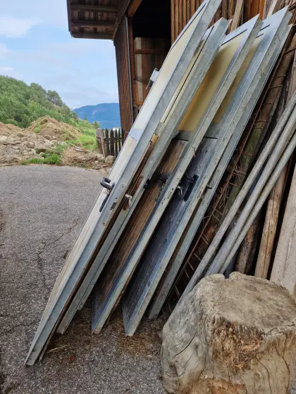 8x feuerverzinkte Stalltüren (83 x 205 cm)
