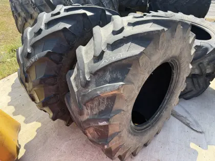 Reifen 540/65R24