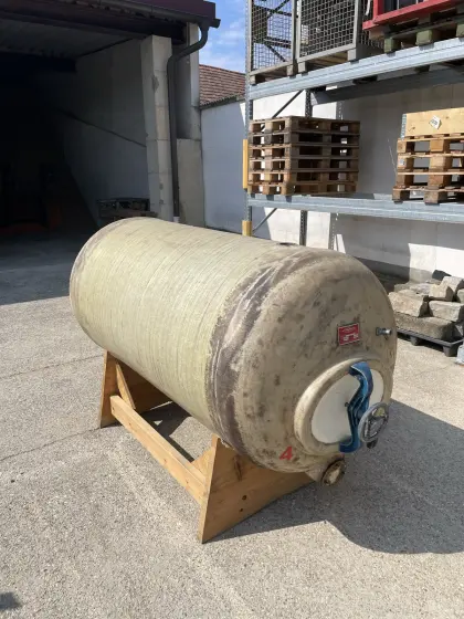 Tank Polyester 1.500 l