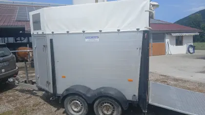 Viehtransporter