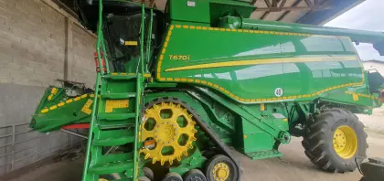 John Deere Mähdrescher T670i