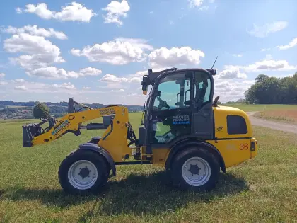 Weidemann 2070, Wacker Neuson WL 36