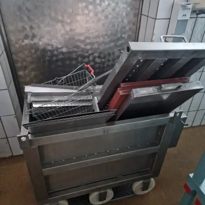 Speckpresse mit Zwischeneinlagen