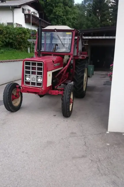 McCormick 354 International Traktor, McCormick 354