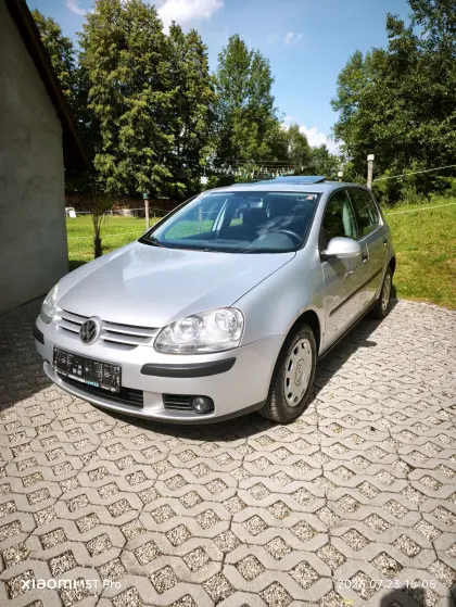 VW Golf 5 1,6 FSI mit neuem Pickerl