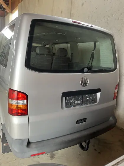 VW Bus T5 Caravelle