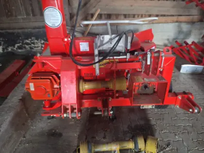 Mais-Häcksler 1.200 C